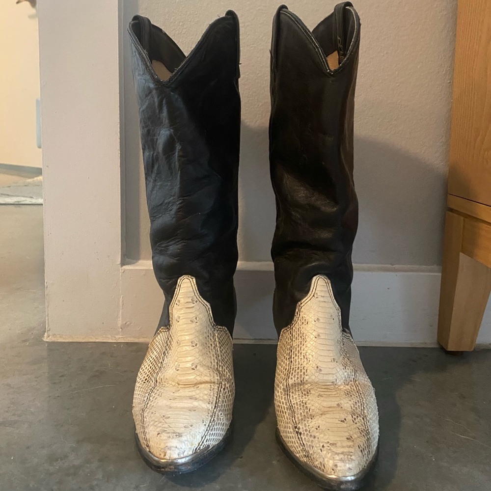Vintage cowboy boots (women)
